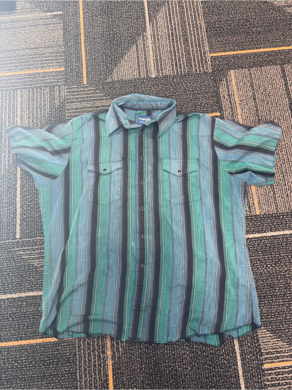 Vintage Wrangler Men’s Teal and Black Striped Short-Sleeve Button-Down Shirt